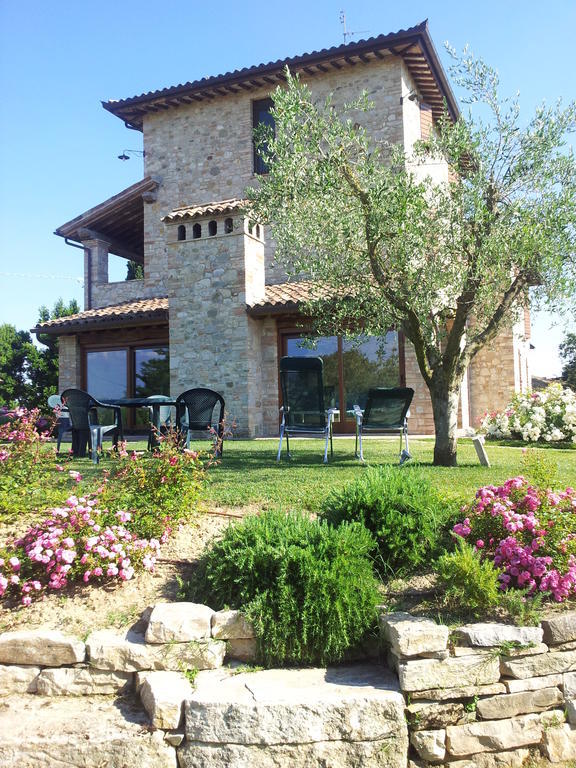 Agriturismo La Torraccia 托迪 外观 照片