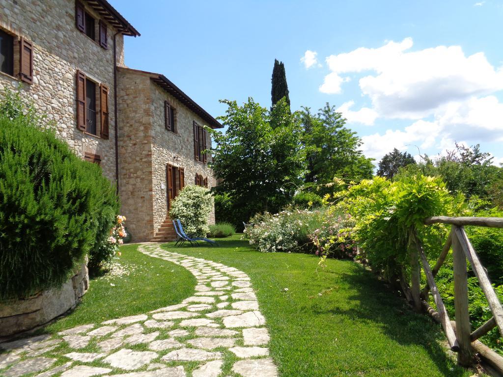 Agriturismo La Torraccia 托迪 外观 照片