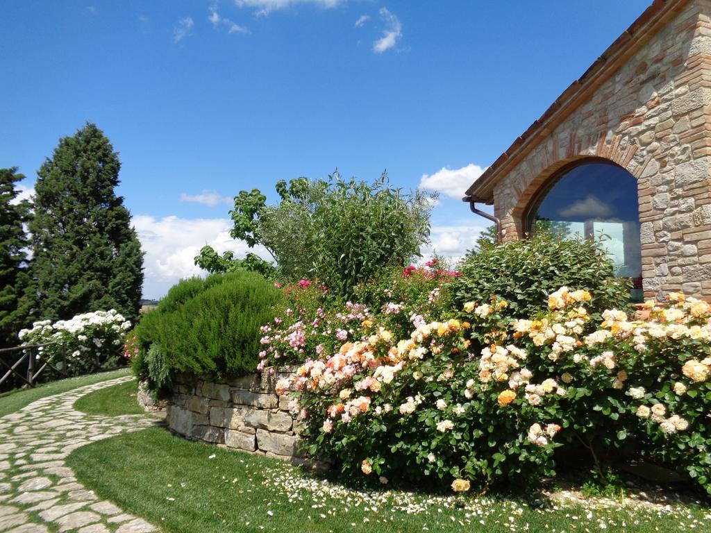 Agriturismo La Torraccia 托迪 外观 照片