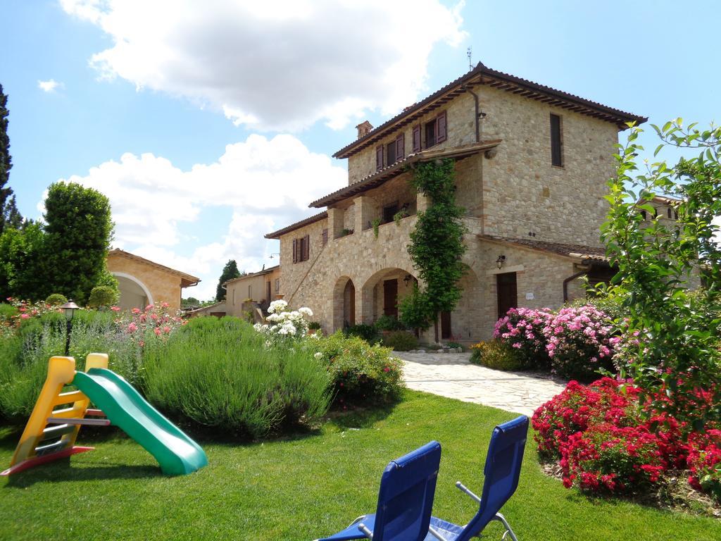 Agriturismo La Torraccia 托迪 外观 照片